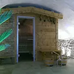 Crusch Alba Auf Der Strassenseite Sta Maria Apartamento Santa Maria Val Muestair