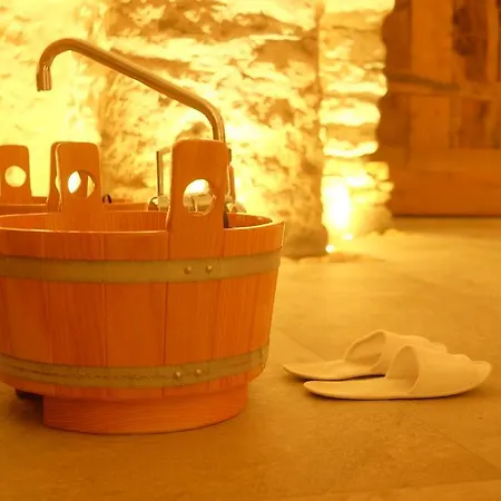 Διαμέρισμα Crusch Alba Auf Der Strassenseite Sta Maria *