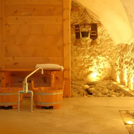 Crusch Alba Auf Der Strassenseite Sta Maria