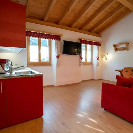 Apartment Crusch Alba Studio Auf Der Strassenseite Sta Maria *