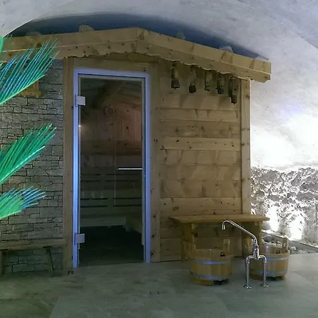 Crusch Alba Auf Der Strassenseite Sta Maria 아파트 산타 마리아 발 뮈슈테르