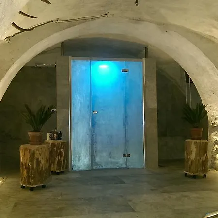 Crusch Alba Auf Der Strassenseite Sta Maria