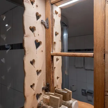 Crusch Alba Auf Der Strassenseite Sta Maria