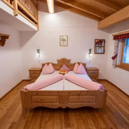 Appartement Crusch Alba Auf Der Strassenseite Sta Maria *