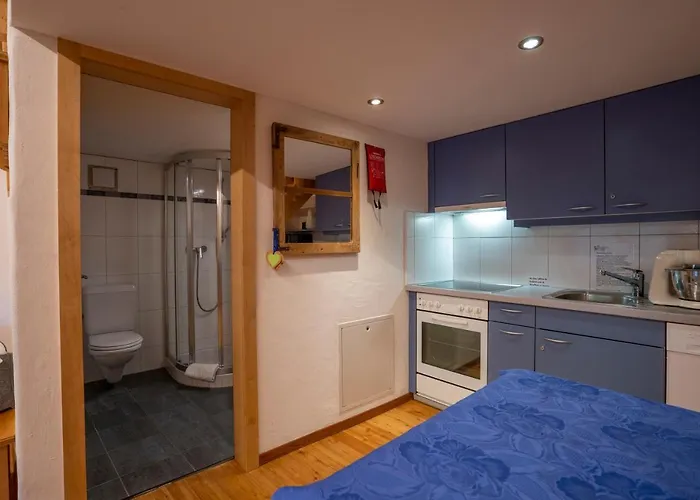 Crusch Alba Auf Der Strassenseite Sta Maria * Sta Maria Val Müstair