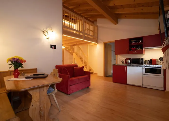 Apartman Crusch Alba Auf Der Strassenseite Sta Maria *