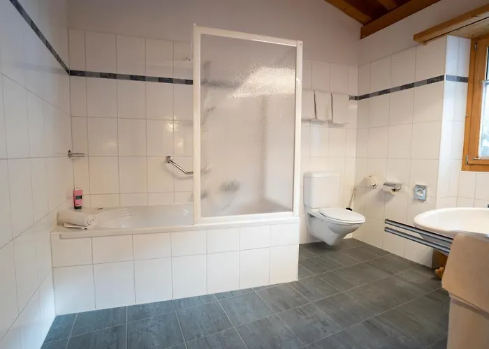 Crusch Alba Auf Der Strassenseite Sta Maria